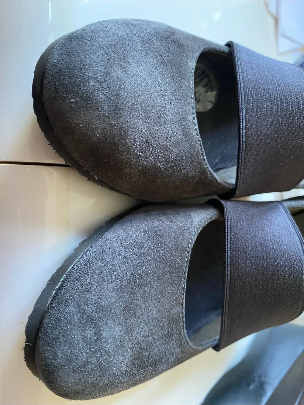 Camper Nancy dark grey  Suede Mary Jane wedges NWOB Sz 40EU Elasticated strap